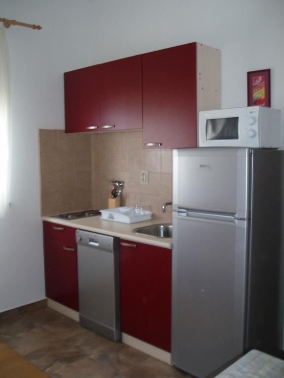 Apartments Karaman Podstrana Quarto foto